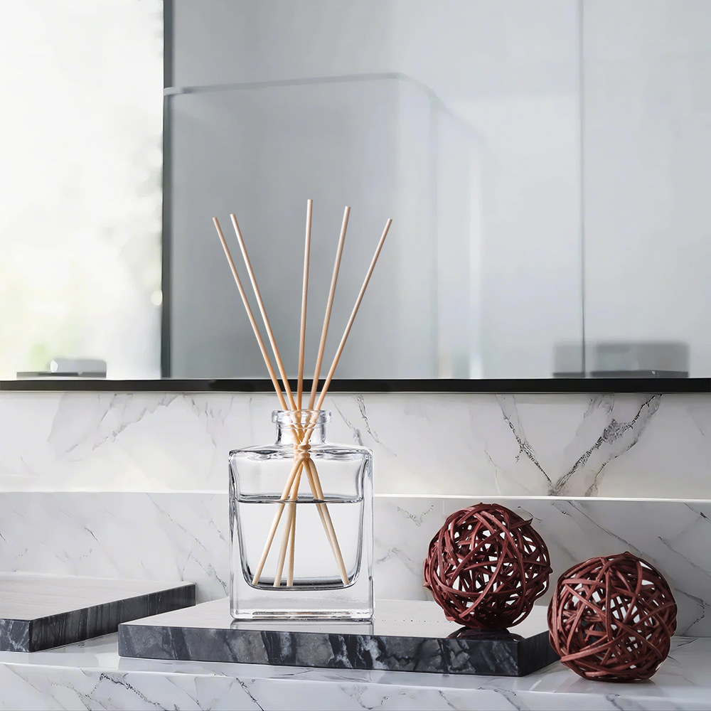 Botol aromaterapi kaca persegi - Home Fragrance Japan ulasan dan harga
